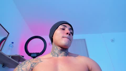 Santi Ferrer online show from February 14, 2026, 7:43 pm