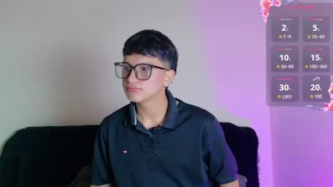 Snapshot of santi_ll chatting on July 4, 2026, 3:29 pm santi online show from July 4, 2026, 3:29 pm