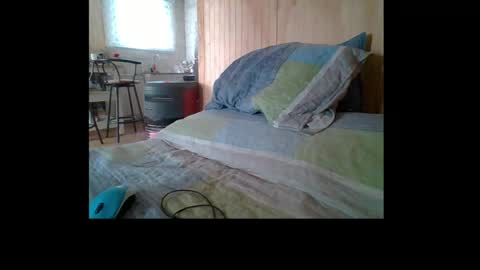 santiago_n online show from June 16, 2026, 2:52 pm