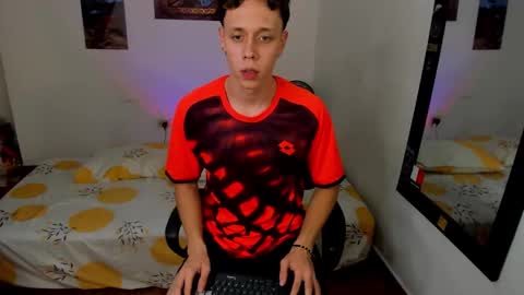 Julius Novachrono  online show from February 3, 2026, 6:22 am