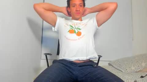 Snapshot of santitoerick_ chatting on May 22, 2026, 4:52 am Erick Santos online show from May 22, 2026, 4:52 am