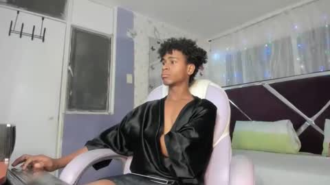 santy online show from March 18, 2026, 12:08 pm