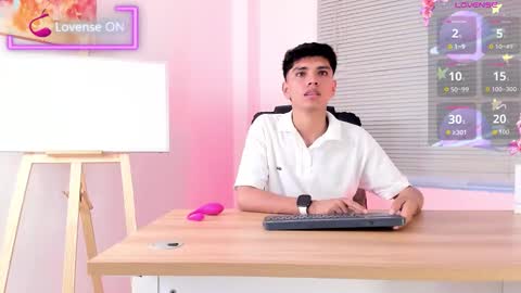 Santiago Carrington online show from March 23, 2026, 8:02 pm