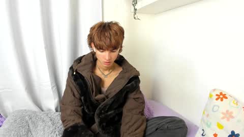 Snapshot of santy_kitty chatting on January 13, 2025, 5:55 am kitty online show from January 13, 2025, 5:55 am