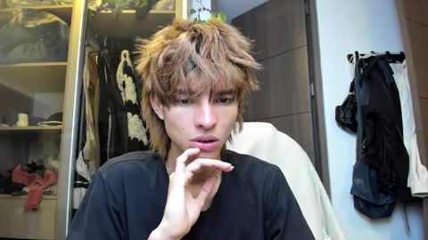 Snapshot of santy_kitty chatting on February 14, 2025, 5:41 am kitty online show from February 14, 2025, 5:41 am