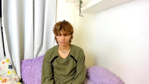 Snapshot of santy_kitty chatting on February 18, 2025, 4:37 am kitty online show from February 18, 2025, 4:37 am