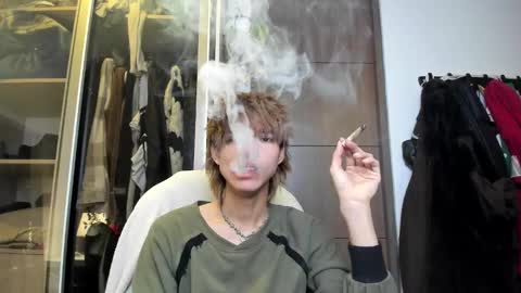 Snapshot of santy_kitty chatting on February 19, 2025, 12:14 am kitty online show from February 19, 2025, 12:14 am