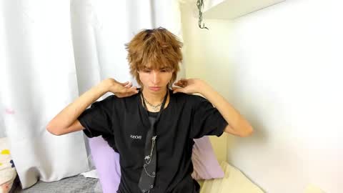 Snapshot of santy_kitty chatting on February 23, 2025, 5:01 am kitty online show from February 23, 2025, 5:01 am