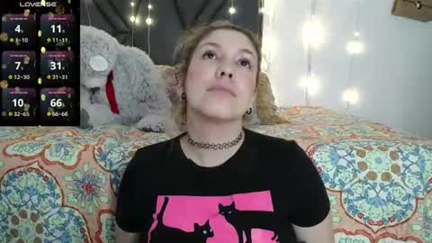 sanyaseraphine0 online show from June 11, 2026, 12:32 am