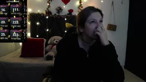 sanyaseraphine0 online show from June 17, 2026, 7:48 pm