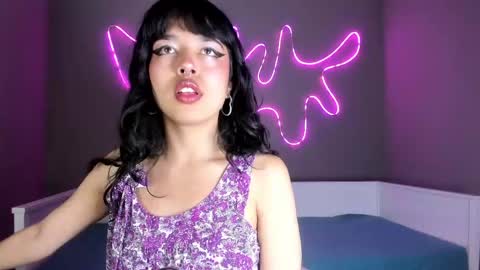 Snapshot of saphyralux chatting on May 2, 2026, 10:04 pm saphyralux online show from May 2, 2026, 10:04 pm