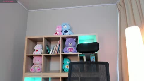 Snapshot of saphyralux chatting on May 30, 2026, 10:18 pm saphyralux online show from May 30, 2026, 10:18 pm