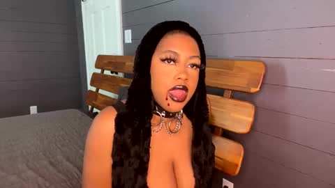 Sapio online show from October 8, 2025, 9:23 pm