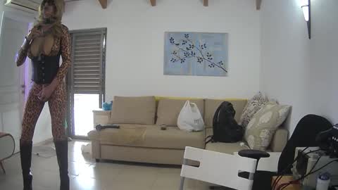 Snapshot of sapir_b chatting on February 12, 2025, 7:02 am Sapir online show from February 12, 2025, 7:02 am