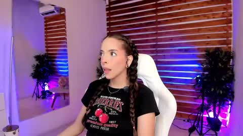 Valerin online show from May 17, 2026, 1:14 am