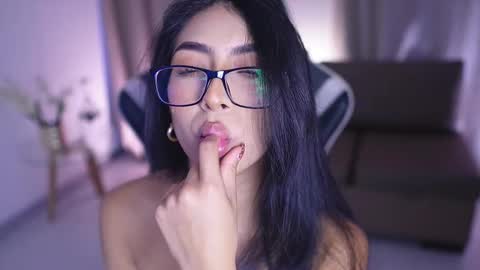 Snapshot of sara_albrecht chatting on March 12, 2025, 4:13 pm Sara  online show from March 12, 2025, 4:13 pm