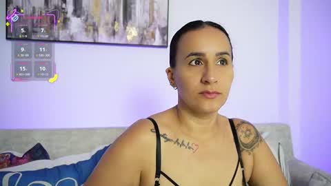   online show from September 11, 2025, 11:32 am