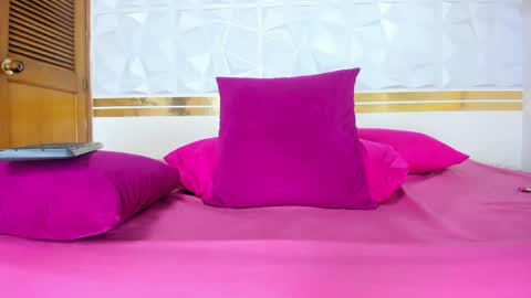 Sara Collins online show from January 17, 2025, 2:50 pm