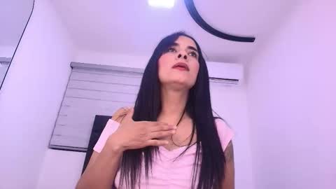 Snapshot of sara_cook chatting on March 27, 2026, 12:05 pm Sara Cook online show from March 27, 2026, 12:05 pm