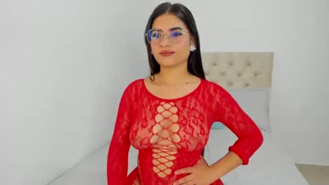 Snapshot of sara_fernandezz chatting on July 13, 2026, 6:38 am sara online show from July 13, 2026, 6:38 am