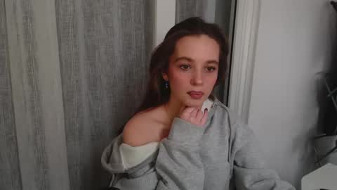 sara_foot online show from February 11, 2025, 7:02 am