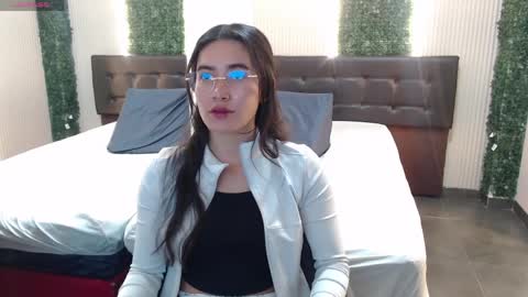 Snapshot of sara_hoffman_4 chatting on March 31, 2026, 11:54 am Sara online show from March 31, 2026, 11:54 am