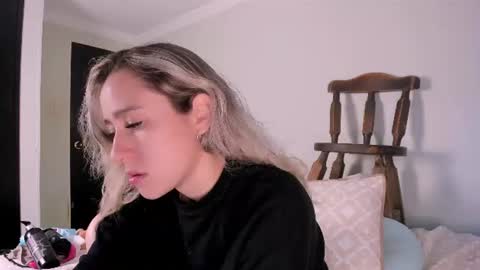 sara_kaii online show from June 12, 2026, 9:46 pm