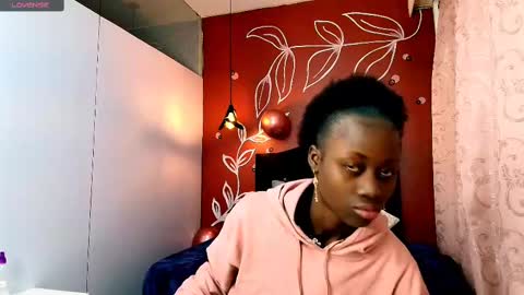 Snapshot of sara_naugty chatting on February 6, 2025, 11:54 am S A R A online show from February 6, 2025, 11:54 am