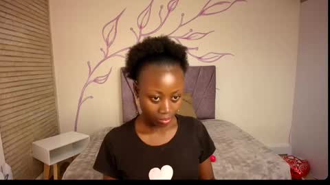 Snapshot of sara_naugty chatting on February 15, 2025, 12:11 pm S A R A online show from February 15, 2025, 12:11 pm