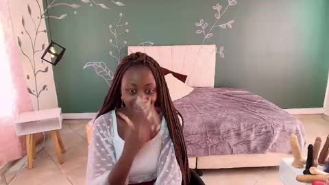 Snapshot of sara_naugty chatting on March 8, 2025, 2:40 pm S A R A online show from March 8, 2025, 2:40 pm