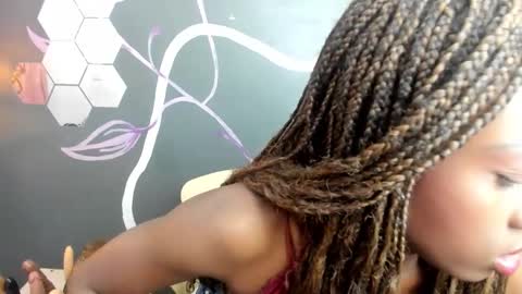 Snapshot of sara_naugty chatting on October 14, 2025, 9:37 pm S A R A online show from October 14, 2025, 9:37 pm