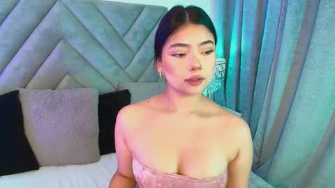 sara_owens7 online show from November 19, 2025, 1:49 am