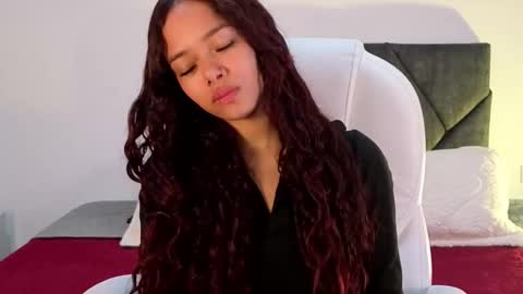 Snapshot of sara_sharma chatting on September 17, 2025, 4:08 pm sara online show from September 17, 2025, 4:08 pm