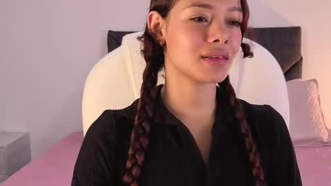 Snapshot of sara_sharma chatting on September 24, 2025, 1:47 pm sara online show from September 24, 2025, 1:47 pm