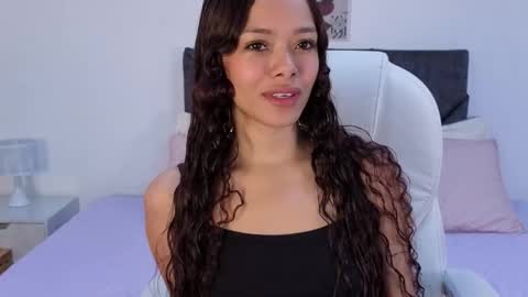 Snapshot of sara_sharma chatting on October 16, 2025, 1:56 pm sara online show from October 16, 2025, 1:56 pm