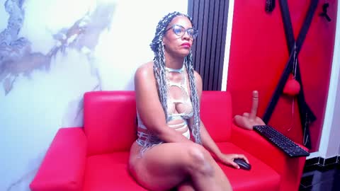 sara_tourner online show from April 7, 2026, 11:21 am