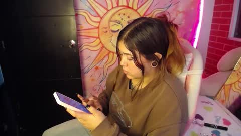 Snapshot of sara_winehouse1 chatting on November 11, 2025, 11:38 pm 1 online show from November 11, 2025, 11:38 pm