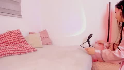 Snapshot of saraaah_fox chatting on February 19, 2026, 11:23 pm Sarah online show from February 19, 2026, 11:23 pm