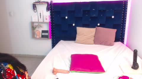 SARAHGIL online show from January 29, 2025, 11:04 pm