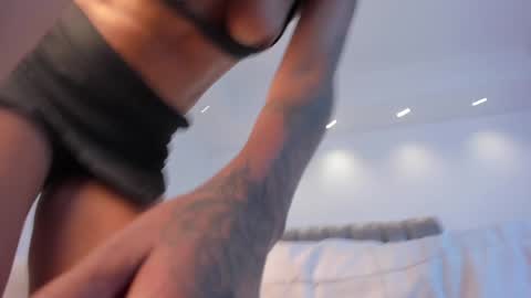 Snapshot of saracorraless chatting on December 13, 2024, 5:05 am Sara  Everyday From 1430 to 2130 Col Time online show from December 13, 2024, 5:05 am