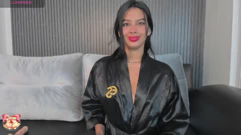 Snapshot of saracorraless chatting on December 26, 2024, 10:20 pm Sara  Everyday From 1430 to 2130 Col Time online show from December 26, 2024, 10:20 pm