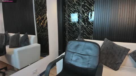 Snapshot of saracorraless chatting on January 18, 2025, 6:53 pm Sara  Everyday From 1430 to 2130 Col Time online show from January 18, 2025, 6:53 pm