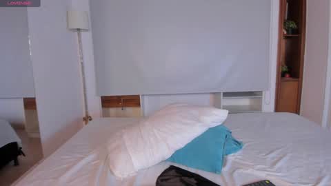 Snapshot of saracorraless chatting on January 28, 2025, 8:36 pm Sara  Everyday From 1430 to 2130 Col Time online show from January 28, 2025, 8:36 pm