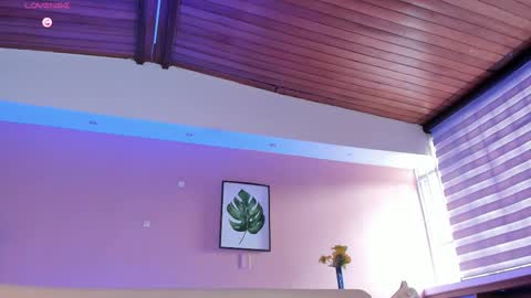 Snapshot of saracorraless chatting on February 28, 2025, 9:55 pm Sara  Everyday From 1430 to 2130 Col Time online show from February 28, 2025, 9:55 pm