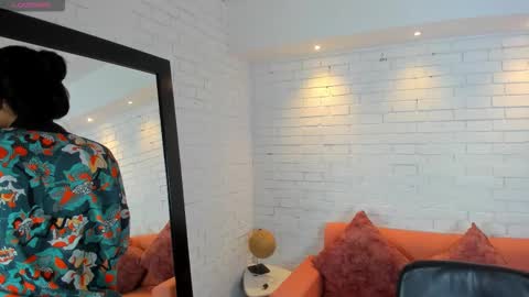 Snapshot of saracorraless chatting on October 7, 2025, 10:45 am Sara  Everyday From 1430 to 2130 Col Time online show from October 7, 2025, 10:45 am