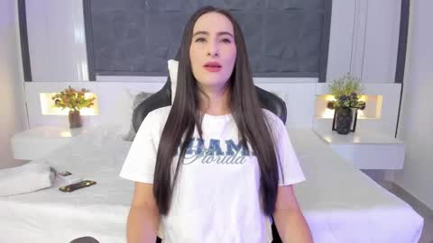  Sara Gomez  online show from November 1, 2025, 12:29 pm