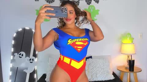 sarah  cinnamon online show from October 19, 2025, 7:47 pm