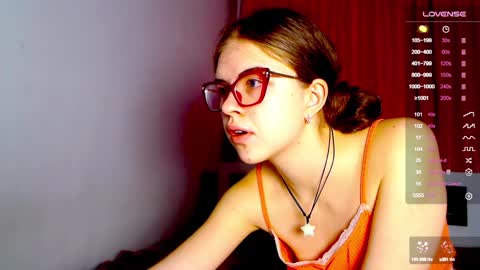 Snapshot of sarah_hs chatting on December 6, 2024, 12:16 pm Sarah online show from December 6, 2024, 12:16 pm