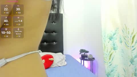 sarah_lowee online show from September 27, 2025, 6:13 pm