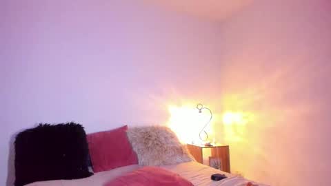 Snapshot of sarahbrooks_ chatting on October 28, 2025, 1:53 am Sarah and Erik online show from October 28, 2025, 1:53 am